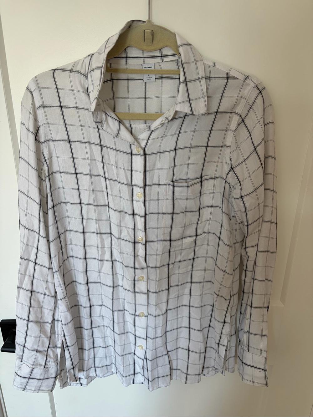 Old Navy White Windowpane Button-Down Shirt